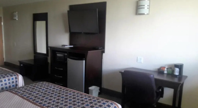 Четырёхместный номер Standard Red Roof Inn La Marque - Texas City
