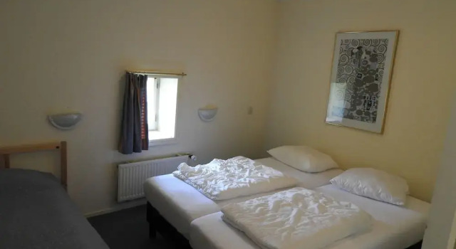 Kasteel Schaloen - vakantiewoningen & hotel, Забронировать Отель Отели Heuvelland 3 звезды, 3*