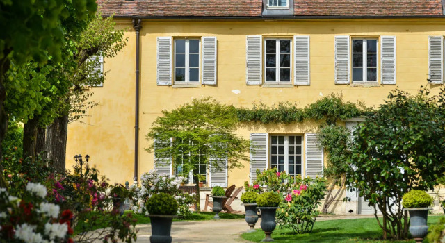 Charmilles Des Cordeliers, Book Hotel  