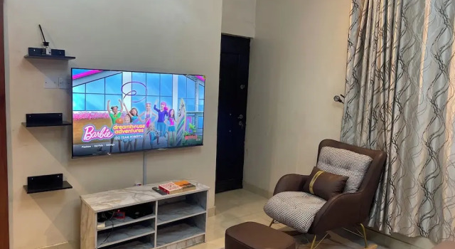 Luxury 4 BR Apt w Parking, Magodo Estate, Buchen Sie Hotel Magodo Lagos
