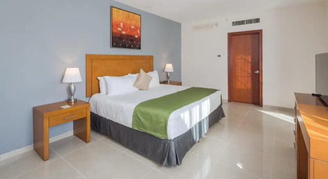 Двухместный люкс c 1 комнатой Wyndham Garden Playa del Carmen