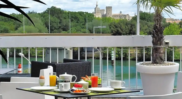 Одноместный номер Standard CitHotel LOasis dAvignon