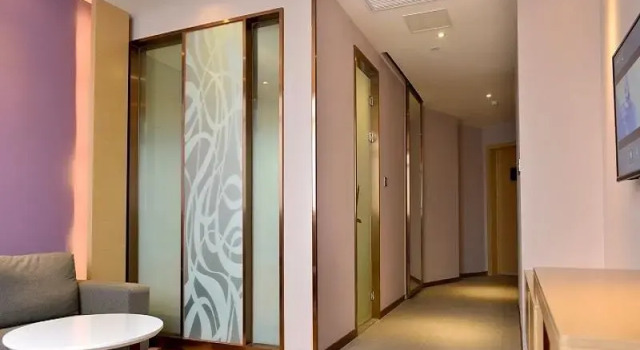 Двухместный люкс Business Lavande Hotel·Yichun Wanda, High Speed Railway Station