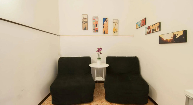 Ca' Violet Apartment, Забронировать Апартаменты/квартира Санта-Кроче Венеция, рядом с Театр Россини