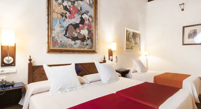 Трёхместный номер Standard Casa Palacio Pilar del Toro