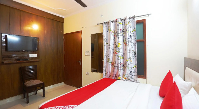 Hotel O Karan Residency, Забронировать Отель Отели Нью-Дели с завтраком, Завтраки