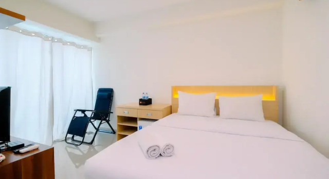 Comfort 1Br Without Living Room At Grand Kamala Lagoon Apartment