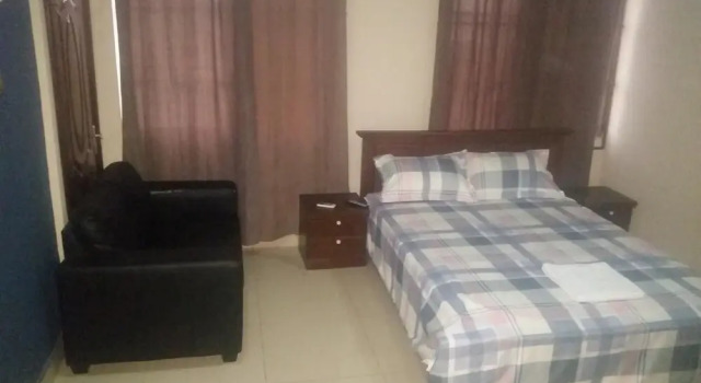 Frime Villa & Guest House, Book Pension Hoteller i Greater Accra med pool, Swimmingpool