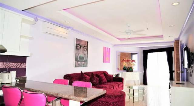 Superb 1 bed at Jomtien Beach, Забронировать Апартаменты/квартира Отели Джомтьен-Бич с парковкой, Парковка