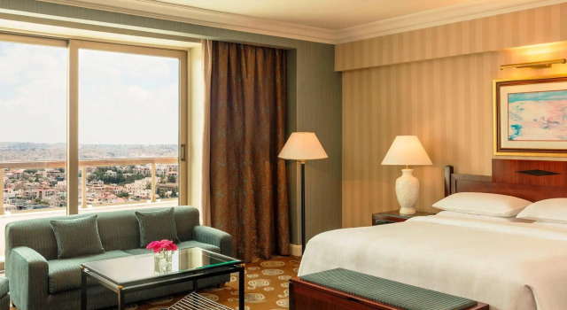 Двухместный клубный Гостевой номер Sheraton Amman Al Nabil Hotel