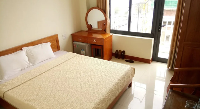 Двухместный номер Deluxe с балконом Vu Phong 3 Hotel