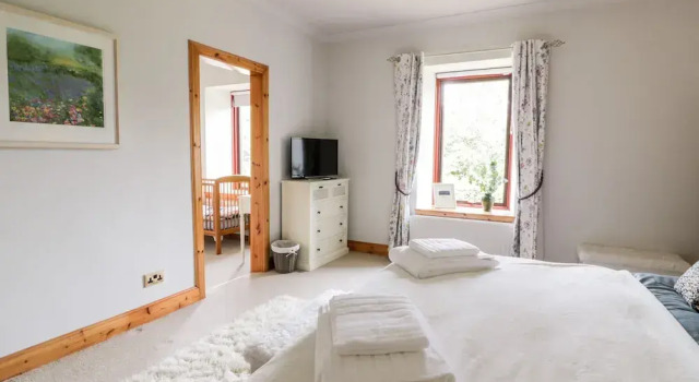 Shieldhill Farm House, Забронировать Фермерский дом Отели Центральной Шотландии с парковкой, Парковка