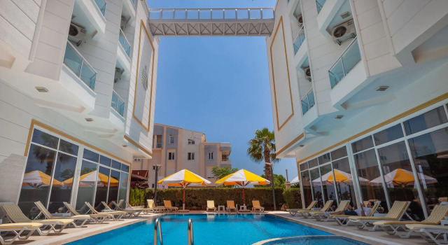 Golden Orange Hotel