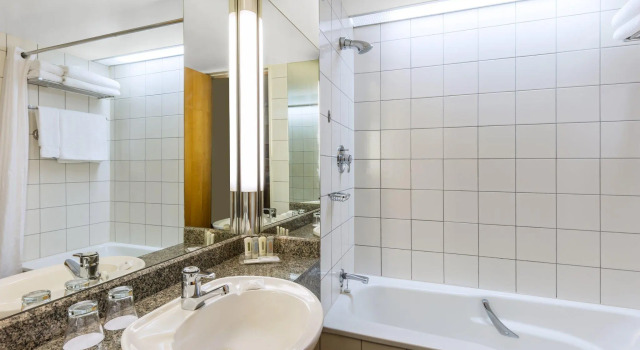 Двухместный номер Standard Crowne Plaza Auckland by IHG