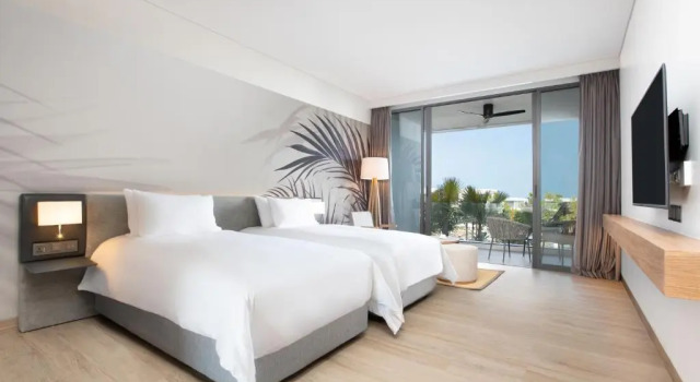 Вилла с бассейном с 3 комнатами Stay Wellbeing & Lifestyle Resort