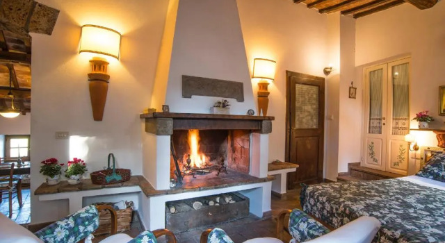 Апартаменты Castello Di Proceno Albergo Diffuso In Dimora DEpoca