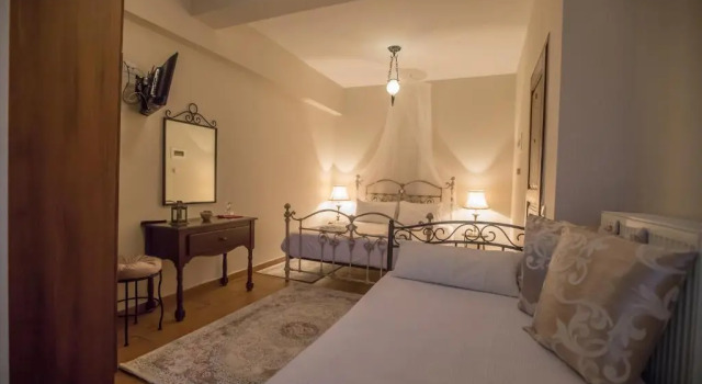 Ersis, Book Hotel Neochori 