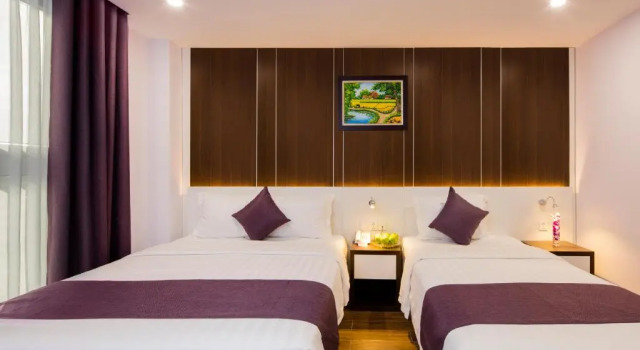 Трёхместный клубный номер Standard с видом на город Balcony Nha Trang Hotel