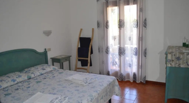 Trilocale Vignola Mare, Book Lejlighed Hoteller i Vignola Mare med parkering, Parkering