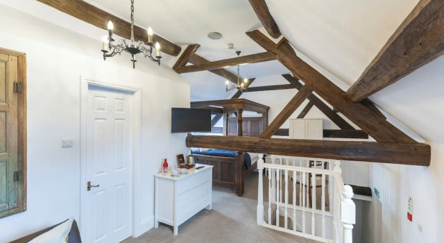 Standard suite OYO Blenheim House