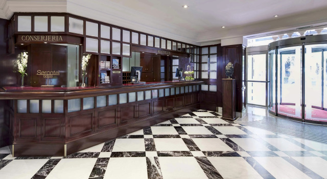Отель Sercotel Gran Hotel Conde Duque