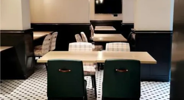 Premier City Comfort Hotel Wuhan Yellow Crane Shouyi Road Metro Station