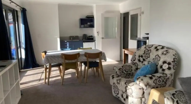 Апартаменты Deluxe Colonial Manor Motel