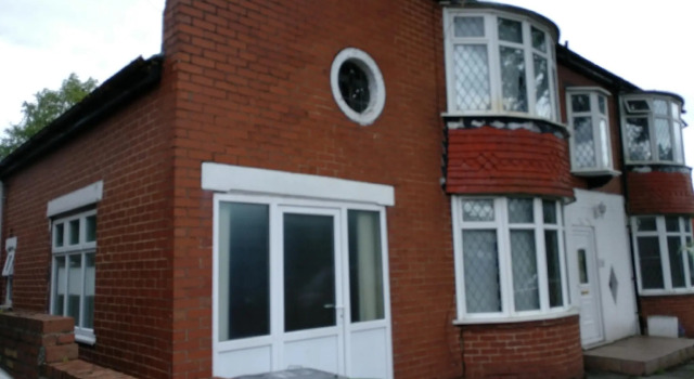 Old Trafford Guest House