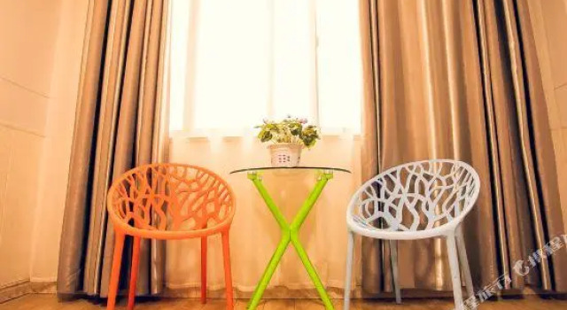 Xinyang JinGuan Express Hotel