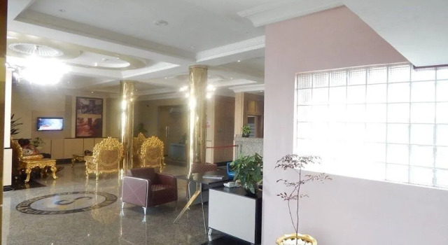 De Santiago Milan Hotel and Suites, Rezervovat Hotel Hotely v Badagry s parkováním, Parkování