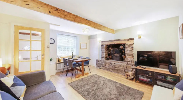 Host Stay Batemill Cottage