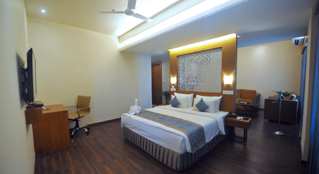 Люкс Business Pipul Padmaja Premium and Convention