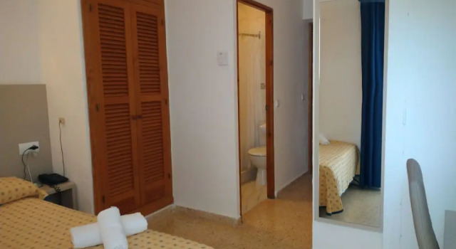 Одноместный номер Economy Hotel Roca Bella
