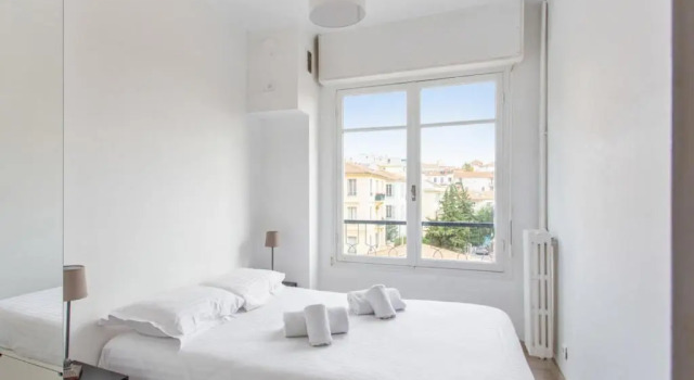 Modern and bright flat in a calm street close to Nice station - Welkeys, Забронировать Апартаменты/квартира Ницца Приморские Альпы, рядом с Православный храм