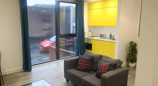 Cozy Studio Apartment in Sheffield, Забронировать Апартаменты/квартира Отели Шефилд с парковкой, рядом с The Play Arena, Парковка