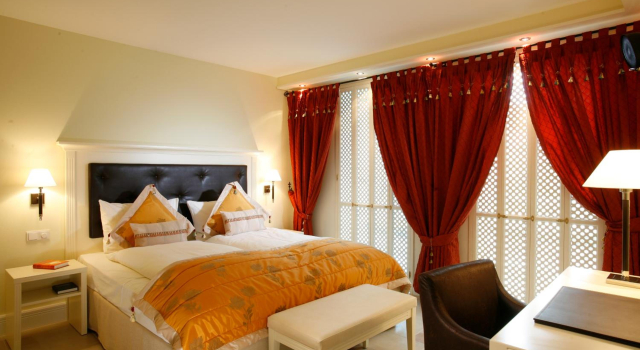 Boutiquehotel La Casa, Забронировать Отель Тюбинген Баден-Вюртемберг, рядом с St. George's Collegiate Church