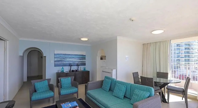 Апартаменты Deluxe Beachside Tower Apartments