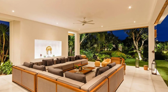Heritage Villa, Ultimate 6 bed, 20 meter pool 700 metre from beach, Rezervovat Hotel Hotely v Bali s bazénem, Bazén