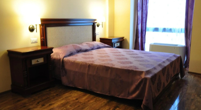 Vigo Grand Hotel, Rezervovat Hotel Hotely v Prahova Valley s parkováním, Parkování