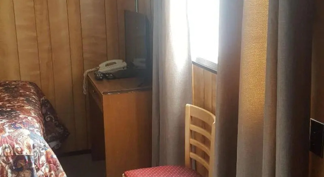 Шестиместный номер Standard Keystone Hotel