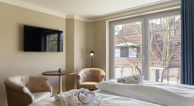 Студия с балконом Mimosa House