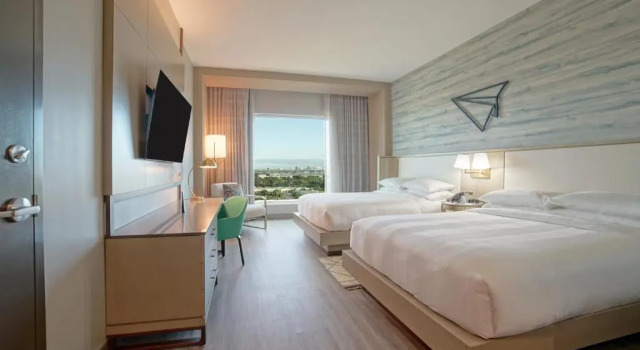 Четырёхместный номер Standard Marriott Fort Lauderdale Airport