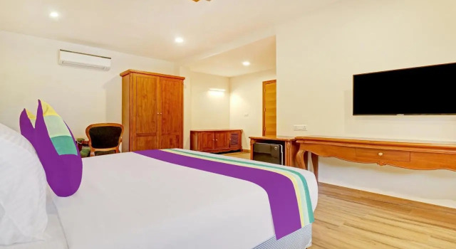 Treebo Premium Vahada 7 Minutes Drive From Ambalapuzha Sree Krishna Swamy Temple, Забронировать Отель Отели штата Кералы с парковкой, Парковка
