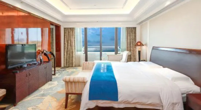 Люкс Deluxe с видом на озеро Qianhu State Guest House