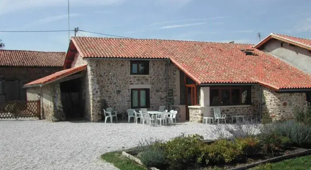 Maison de Vacances Dordogne-Périgord, Rezerwuj Apartament Bussière-Badil Akwitania
