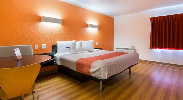 Двухместный номер Deluxe Motel 6-Tampa, FL - Fairgrounds