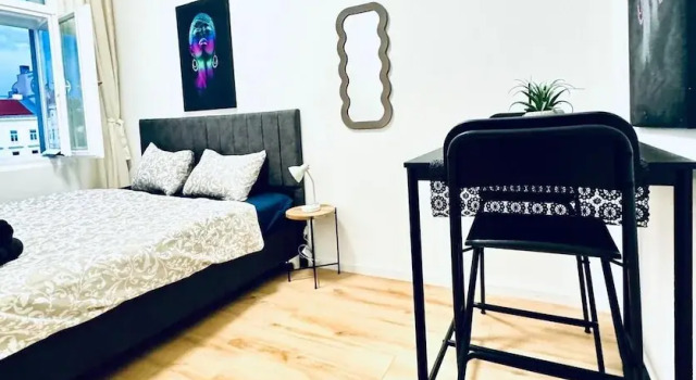 Номер Standard Stylish 4BR Apt Near Westbahnhof