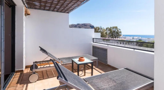 Трёхместный номер Standard с балконом Calachica Las Negras Hotel Boutique