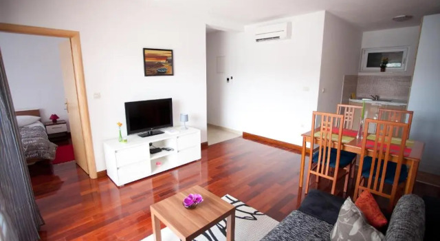 Семейные апартаменты Apartments Svjetlana
