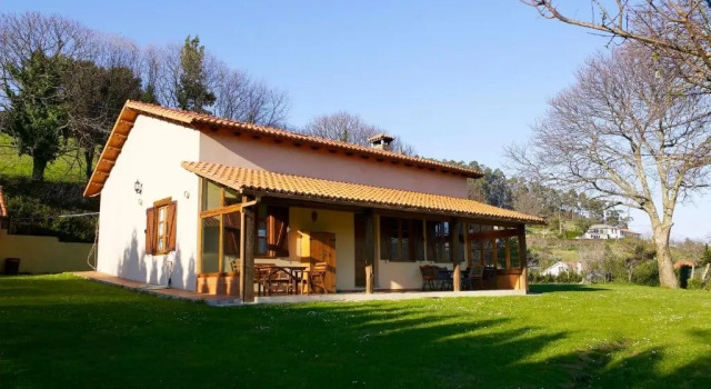Коттедж с 4 комнатами Casa Rural O Carreiro